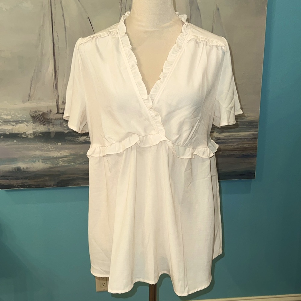 NWT Davi & Dani Peasant Style Cream Blouse, Small*
